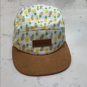 Jack & Winn pineapple hat